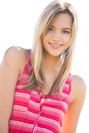 Pretty Babe Kenna James Shows Off Her Puffy Nipples